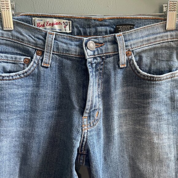 Red Engine Women's Vintage Denim Cropped Jeans Size 28 EUC - Picture 2 of 14